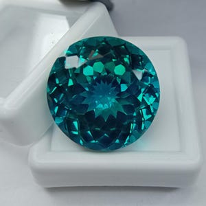 Felfri grön Grandidierit 34-36 ct rundslipad naturlig lös certifierad ädelsten JM406