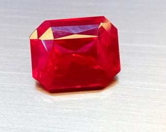 Rubis Traité Rose Rouge Du Mozambique – 4,70 Carats, Remplissage Verre Au Plomb, Qualité Neuve