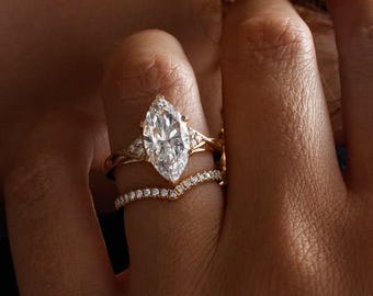 2CT Marquise Cut Moissanite Engagement Ring Set 18K Solid Gold Solitaire Anniversary Ring Set With Unique Curve Wedding Band Gifts For Women