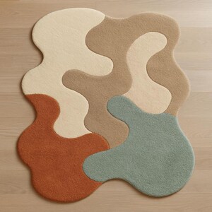 Handgetufteter mehrfarbiger Wollteppich: Unregelmäßiger Amöbenförmiger Teppich 150x250