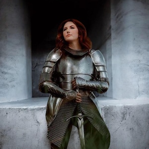 Lady Knight Full Armor Suit | Medieval Female Warrior Cosplay | Women’s LARP Steel Armor | Renaissance Fantasy Costume