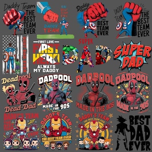 Può includere: Una collezione di grafiche con supereroi e le scritte "Daddy Team", "Super Dad" e "Best Dad Ever". I disegni includono Capitan America, Deadpool e Iron Man. La tavolozza dei colori comprende rosso, blu e giallo.