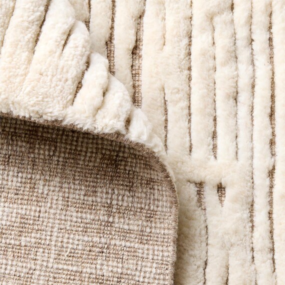 Emerson Hand-Knotted Warm White New Zealand Wool Area Rug Modern Textured Linear Pattern Luxury Wool Rug For Living Room Bedroom 6x9 8x10