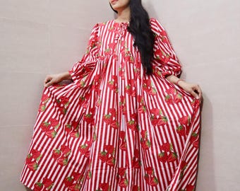 インドのフルーツプリントハンドブロックプリントコットンラウンドネックサマードレス、ポケット付き快適ウェア、デイリーウェアBOHOビーチドレスサマーコレクション