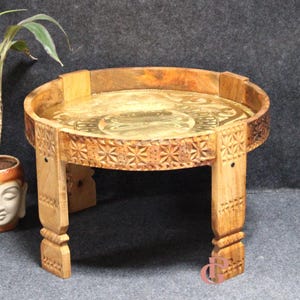 Handcrafted Mango Wood Coffee Table: Indian Art Centerpiece