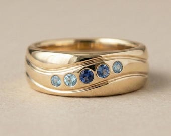 14K Blauer Saphir Farbverlauf Bandring in Gold & Metallvarianten, Saphir Hochzeitsband, modernes breites Goldband, Jubiläumsring Geschenk