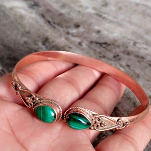 Handmade Malachite Gemstone Copper Bangle: Adjustable Designer Bracelet