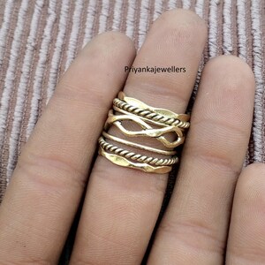 7 Anillos apilables de alambre de latón, anillo de latón macizo al 90 %, anillo de banda, anillo hecho a mano, anillo de mujer, anillo de diseñador, anillo antiestrés, regalos para el Día de la Madre,