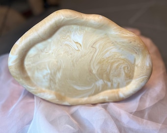 Jesmonite Oval Tray: Irregular Edge Decorative Tray