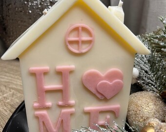 Home shape candle:handmade from organic soy wax with cosy warm scent.