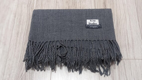 Gorgeous Acne Studios Oversized Scarf in 100% Virgin Wool – Dark