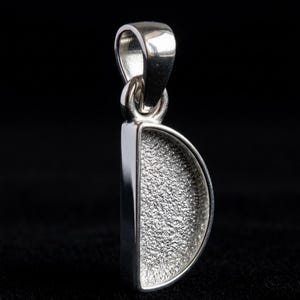 925 Sterling Silver D Shape Blank Bezel Pendant Setting, Half Moon Resin Tray for Breastmilk, Cremation Ashes Keepsake & Gemstone DIY