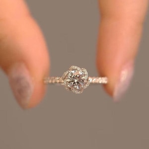 Vintage Style Engagement Ring, Art Deco Flower Ring, Dainty Round Cut Moissanite Ring, 14k Gold Antique Tulip Basket Setting Ring for Women