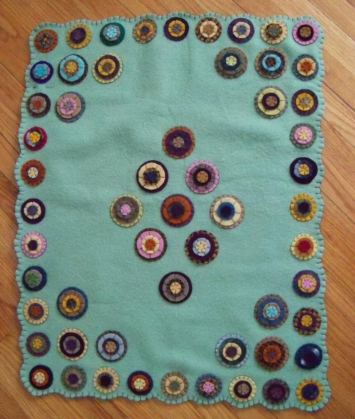 Antique Style Wool Penny Rug Felted Table Runner Primitive Etsy