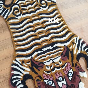 Tibaten Tiger Rug Multi Color Handmade Hand tufted Area Rug 100% Pure woolen Rug For Living Room Bedrom Kid Room Any Room Home Decor