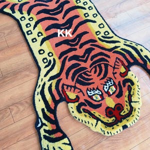 Handgetufteter Wollteppich: Tibetischer Tiger Tiermuster