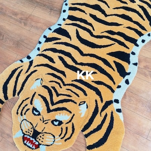 Handgetufteter Wollteppich: Tiger Animal Print