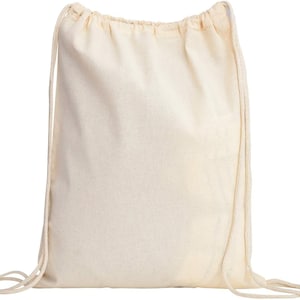 Puede incluir: Una mochila con cordón de lona natural. La bolsa es de color beige claro con cordones a juego. La parte superior de la bolsa tiene un diseño fruncido por donde pasa el cordón. La bolsa está vacía y lista para ser llenada.
