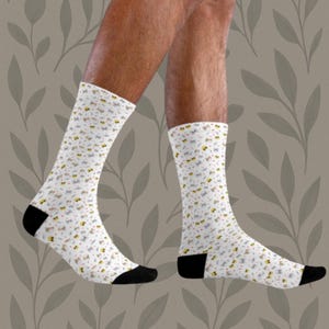 Cat Lover Crew Socks | Cute Kitty Socks for Women & Men | Funny Novelty Socks | Soft Comfy Gift Socks | Unique Animal Print Socks