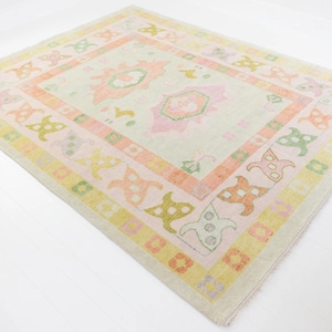 Hand-Knotted Wool Rug, Geometric Floral Pattern Rug, Pastel Pink Green Yellow Peach Rug, Intricate Design Rug, Symmetrical Floral Motifs Rug