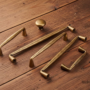 Antique Brass Cabinet pulls handles/Brushed Gold Drawer Pulls/Vintage Retro door Knobs
