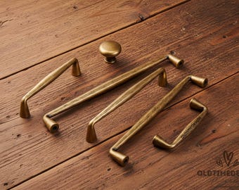 Antique Brass Cabinet pulls handles/Brushed Gold Drawer Pulls/Vintage Retro door Knobs