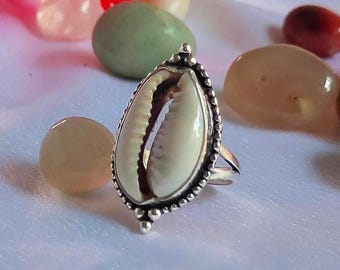 Ring met kaurischelp: handgemaakte sterlingzilveren boho-strandsieraden
