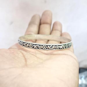 Conjunto de pulseiras artesanais de prata esterlina: joias estilo boho gravadas, torcidas e oxidadas