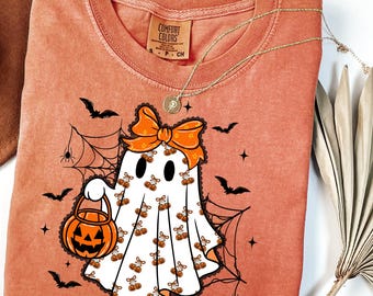 Camiseta de Halloween con fantasmas de Comfort Colors®, camiseta con estampado de lazo de calabaza espeluznante, camiseta de otoño para pedir dulces, camiseta retro de temporada espeluznante