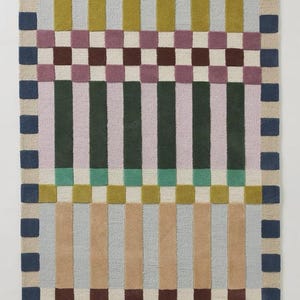 Hand tufted Hoxton wool checkered handmade rug 100% woolen area rug modern custom size rug for living room, bedroom, office or hallway