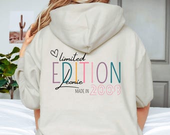 personalisiert Geburtstagsshirt Hoodie Sweatshirt mit Name und Jahr, Geschenkidee Geburtstag, limited Edition, Geschenk Schwester Freundin