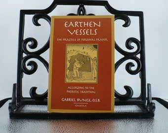 Book Religion, Earthen Vessels the practice of personal Prayer, According to the Patristic Tradition, By Gabriel Bunge, O.S.B. Good Conditio