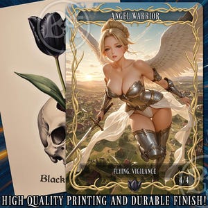 Pode incluir: Uma carta de arte fantástica com uma guerreira anjo de cabelo loiro, armadura prateada e asas brancas, segurando uma espada. A carta é emoldurada com detalhes dourados e inclui o texto "ANGEL WARRIOR" e "FLYING, VIGILANCE". Uma segunda carta mostra uma tulipa preta e uma caveira.