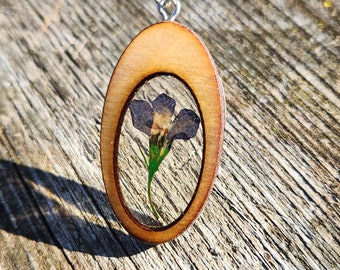 Blue Lobelia flower Necklace-with real flowers