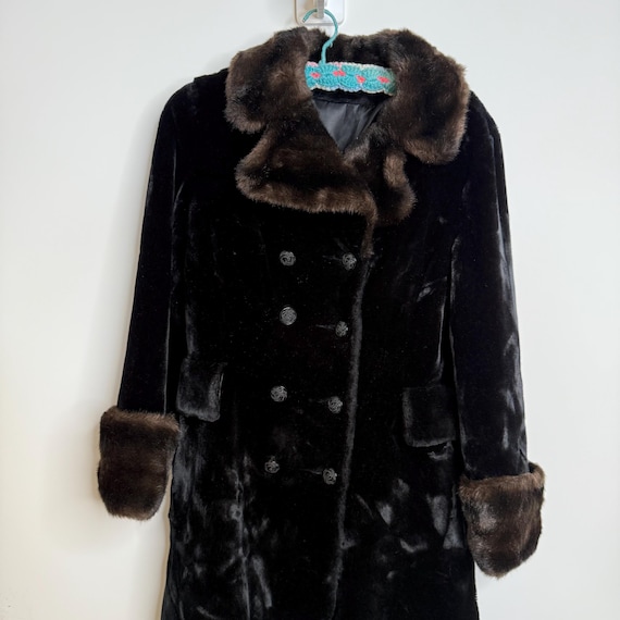Vintage Borgazia Styled by Sportowne Faux Fur Black Coat With