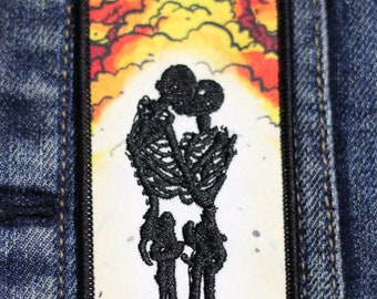 Atomic Nuclear Kiss Hiroshima Lovers Watchmen Comic book embroidered iron-on patch graphic novel