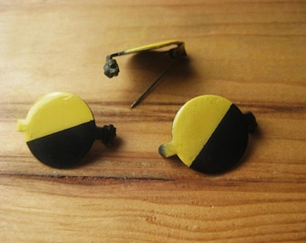 Voluntaryism ancap anarcho-capitalist hand painted metal lapel Pin back 3/4" black yellow button