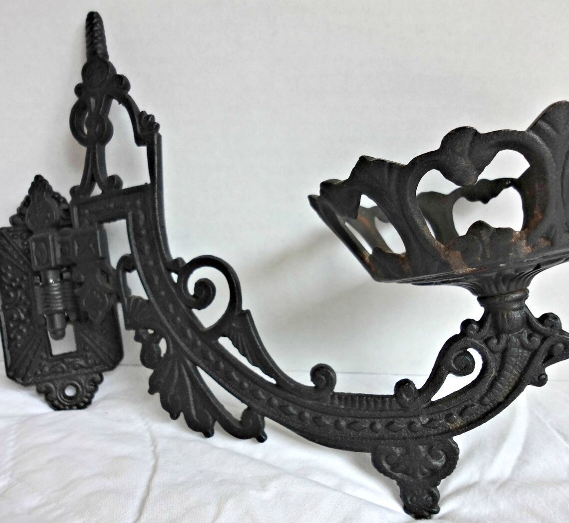 Vintage Wilton Cast Iron Oil Lamp Wall Bracket Wall Hanging Etsy
