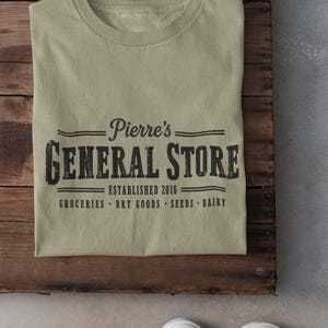 Camiseta de Stardew Valley, Camiseta de la tienda general de Pierre, Merchandising de Stardew Valley, Regalo de Stardew Valley imagen 12