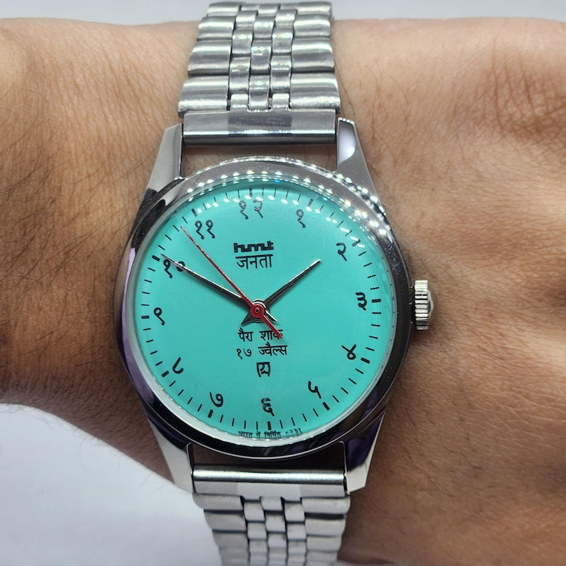 Vintage HMT Janata Devanagari Blue Face Watch: 17 Jewels, Hand Winding image 9
