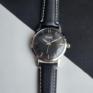 Vintage Piaget Hand Winding Watch: 17 Jewels, Black Croco Leather