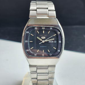 Vintage 1984 Original Seiko 5 Automatic 6309-5238A Black Face 17 Jewels Day-Date Japanese Men's Wristwatch A52