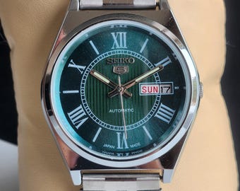 ヴィンテージ セイコー5 自動巻き メンズウォッチ：グリーンフェイス