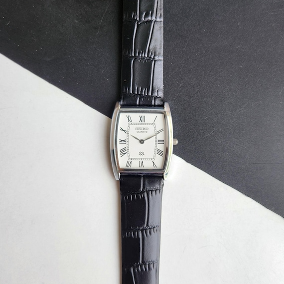 Seiko Slim Quartz Watch: Refurbished Vintage Dress Style