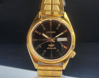 Vintage CITIZEN 21 Jewels Automatic Day Date Japan Made Watch