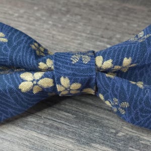 Flower bow tie