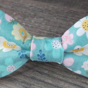 Flower bow tie