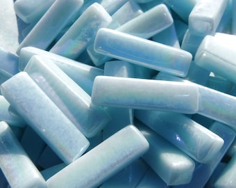 Mosaicos de vidrio rectangulares iridiscentes azul agua - Barras de 20 mm - 50 g - Aprox. 36 barras