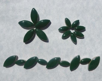 Deep Green Petals Mosaic Tiles - 50g Ceramic Leaves in Mix of 2 Sizes 1/2" and 3/4"