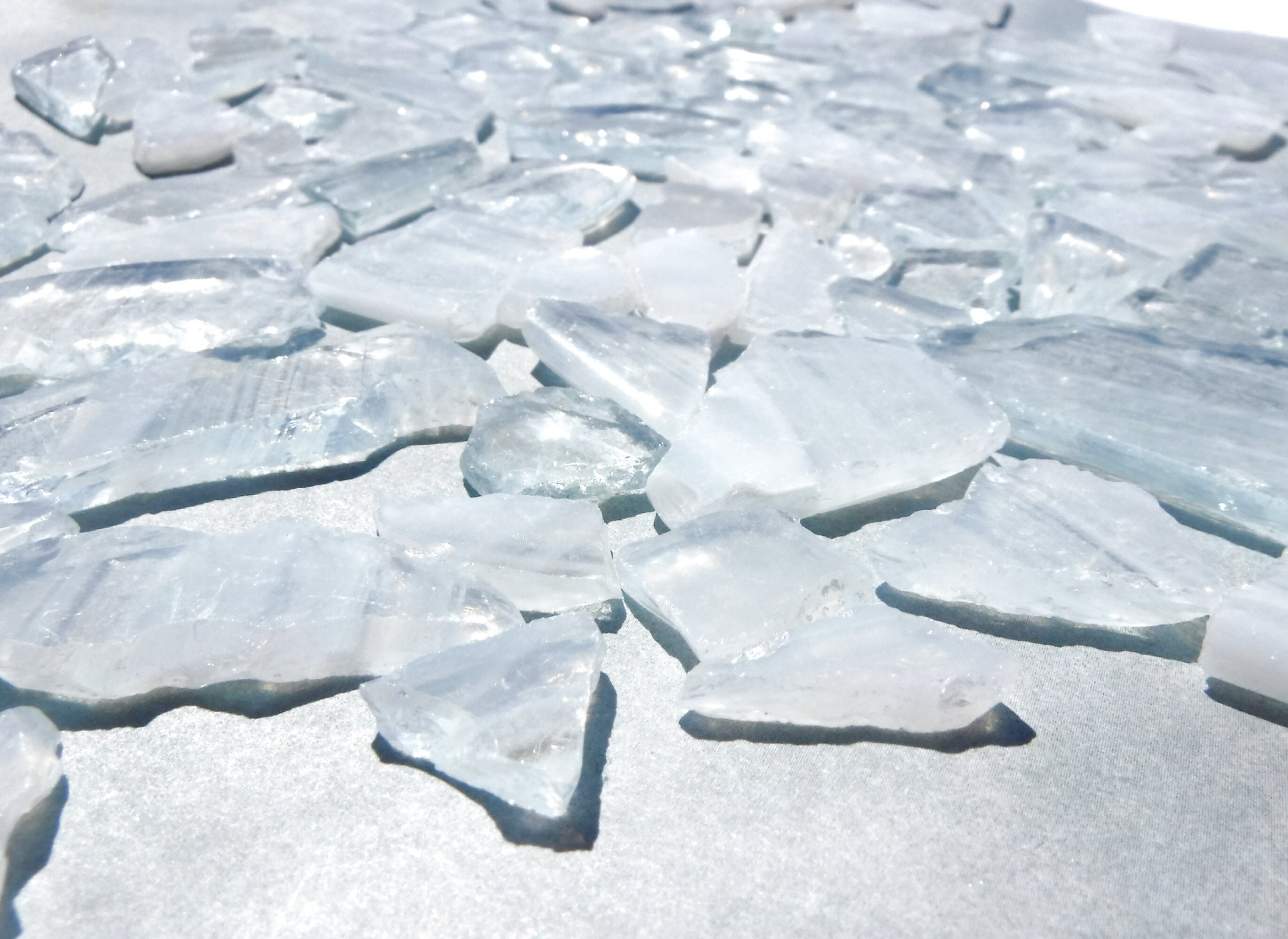 Whispy White Glass Shards 1/2 Pound Assorted Pieces Stained Glass